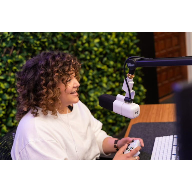  Logitech for Creators Blue Sona Active Dynamic XLR Broadcast  Microphone for Streaming, Podcasting and Content Creation, ClearAmp Active  Preamp, Dual-Diaphragm Capsule, Internal Shockmount - Off White : Musical  Instruments