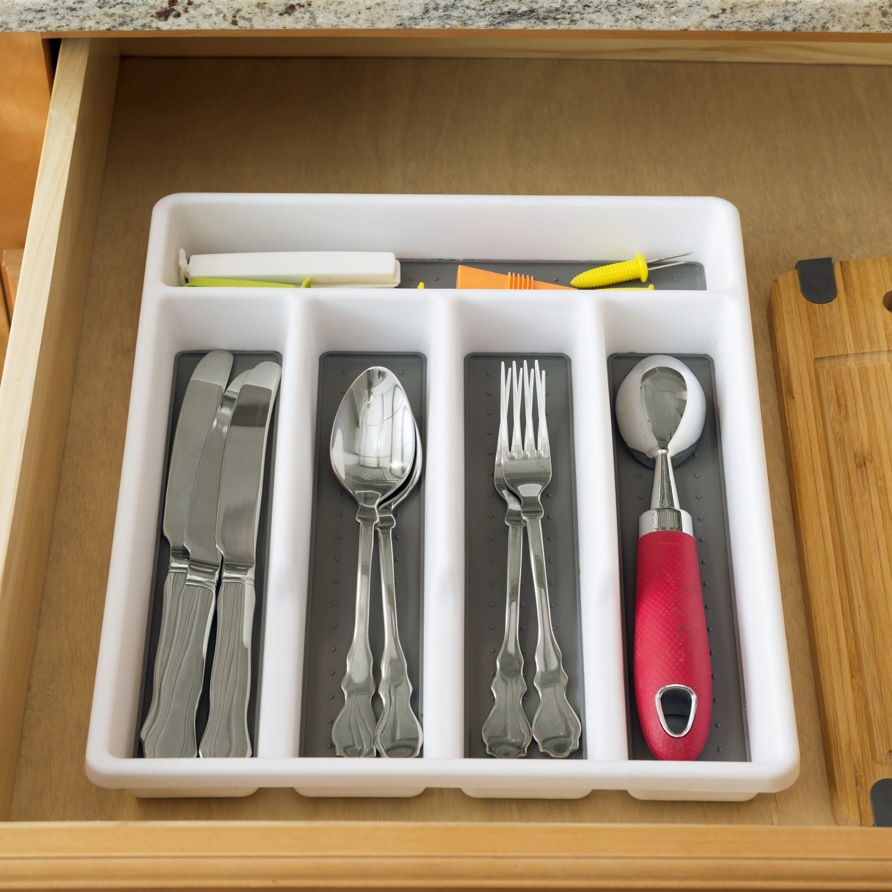 Plastic Cutlery Tray with RubberLined Compartments, White
