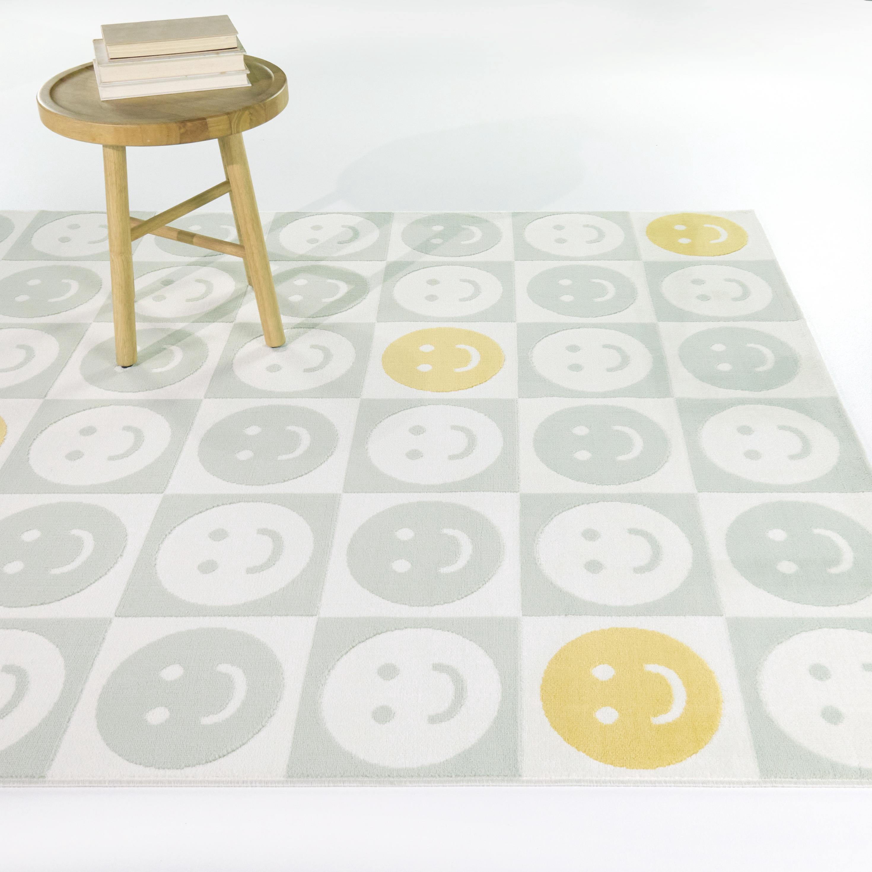 Mainstays Checkered Happy Face Indoor Area Rug, Blue, 7 ft 10 in x 10 ft