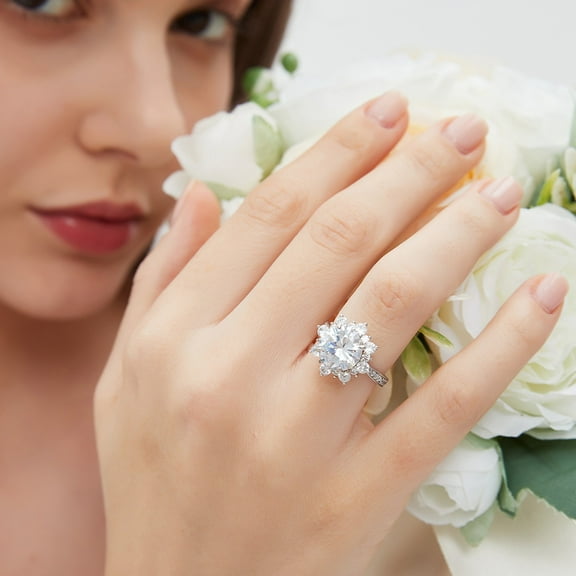 Aurora&Fiori 0.5CT Flower Moissanite Engagement Rings for Women. Women's 925 Sterling Silver Big Flower Shaped Engagement Moissanite Ring, Brilliant Wedding Bands Moissanite Halo Rings Size 6