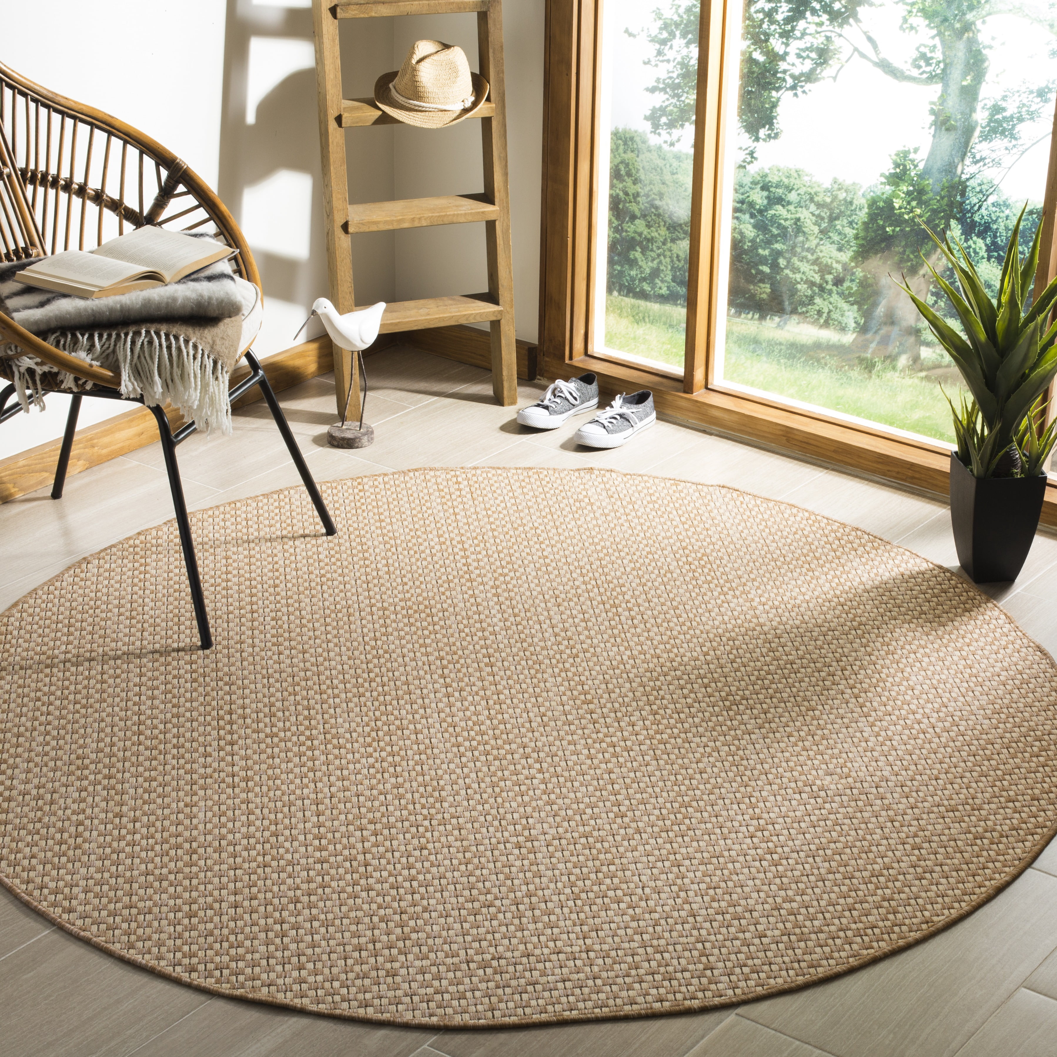 SAFAVIEH Courtyard Blair Checkered Indoor/Outdoor Area Rug, Natural/Cream, 4' x 4' Round