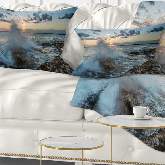 Designart Sunset at Sydney Seashore - Seascape Throw Pillow - 12x20