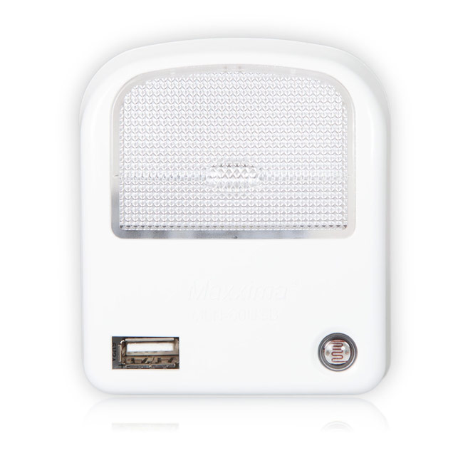 Maxxima LED USB Night Light With Dusk To Dawn Sensor, 2A USB