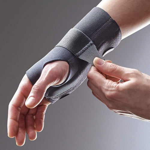 Futuro Energizing Wrist Support, Moderate Stabilizing Support, Right Hand,  Large/X-Large, Black 