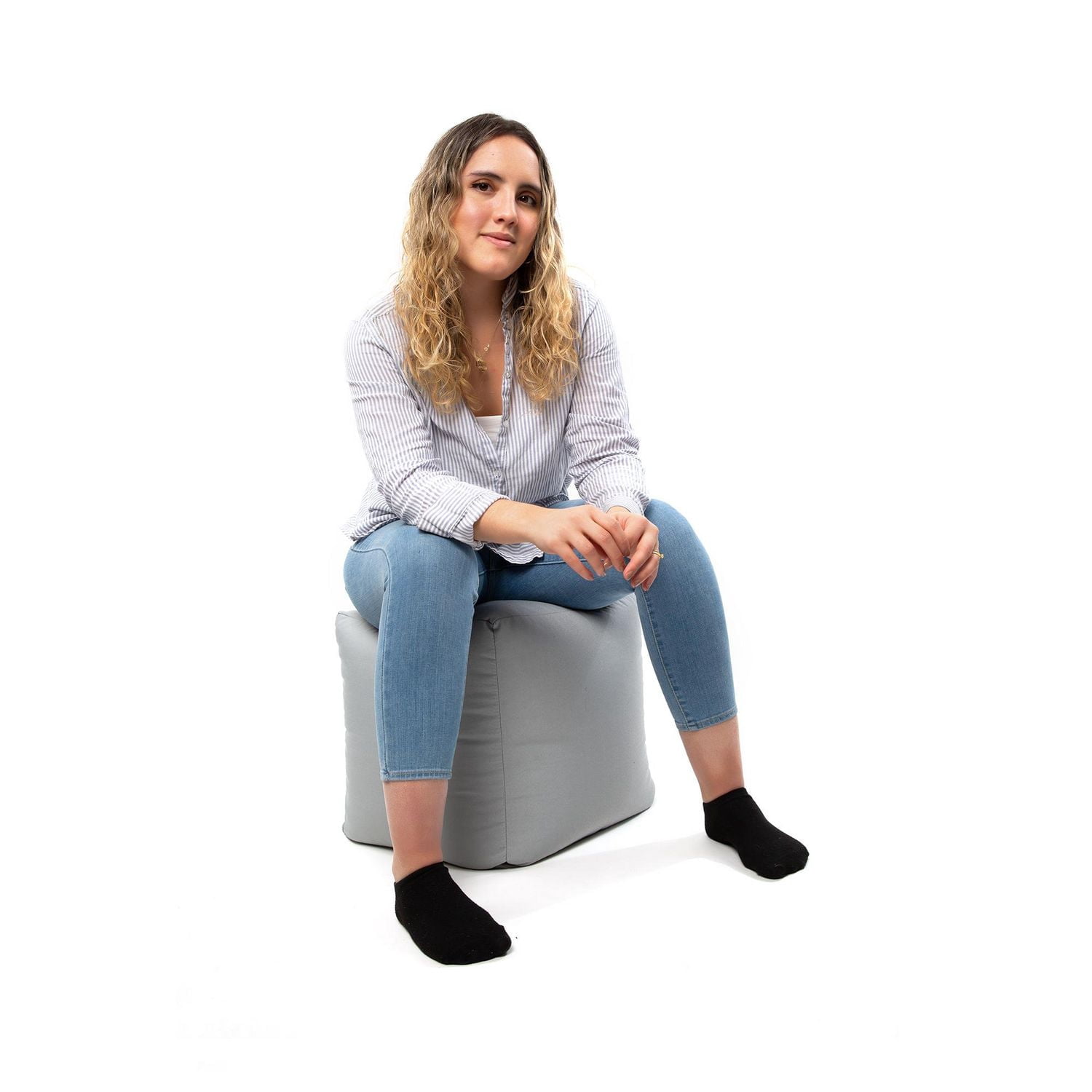 Pouf Gouchee Home Cube Soleil d'extérieur/d'intérieur argent – Pouf cube imperméable rembourré de billes de polystyrène, siège moderne et léger pour terrasse, patio ou salon