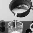 thumbnail image 3 of Padena de derretimiento de mantequilla sin palo con boquilla de aceite caliente sartén de madera sartén de hierro fundido para verter leche de leche, 3 of 8