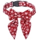 thumbnail image 1 of Collar navideño ajustable para perros Laklulu con lazo con patrón de copos de nieve y hebilla de seguridad, 1 of 5