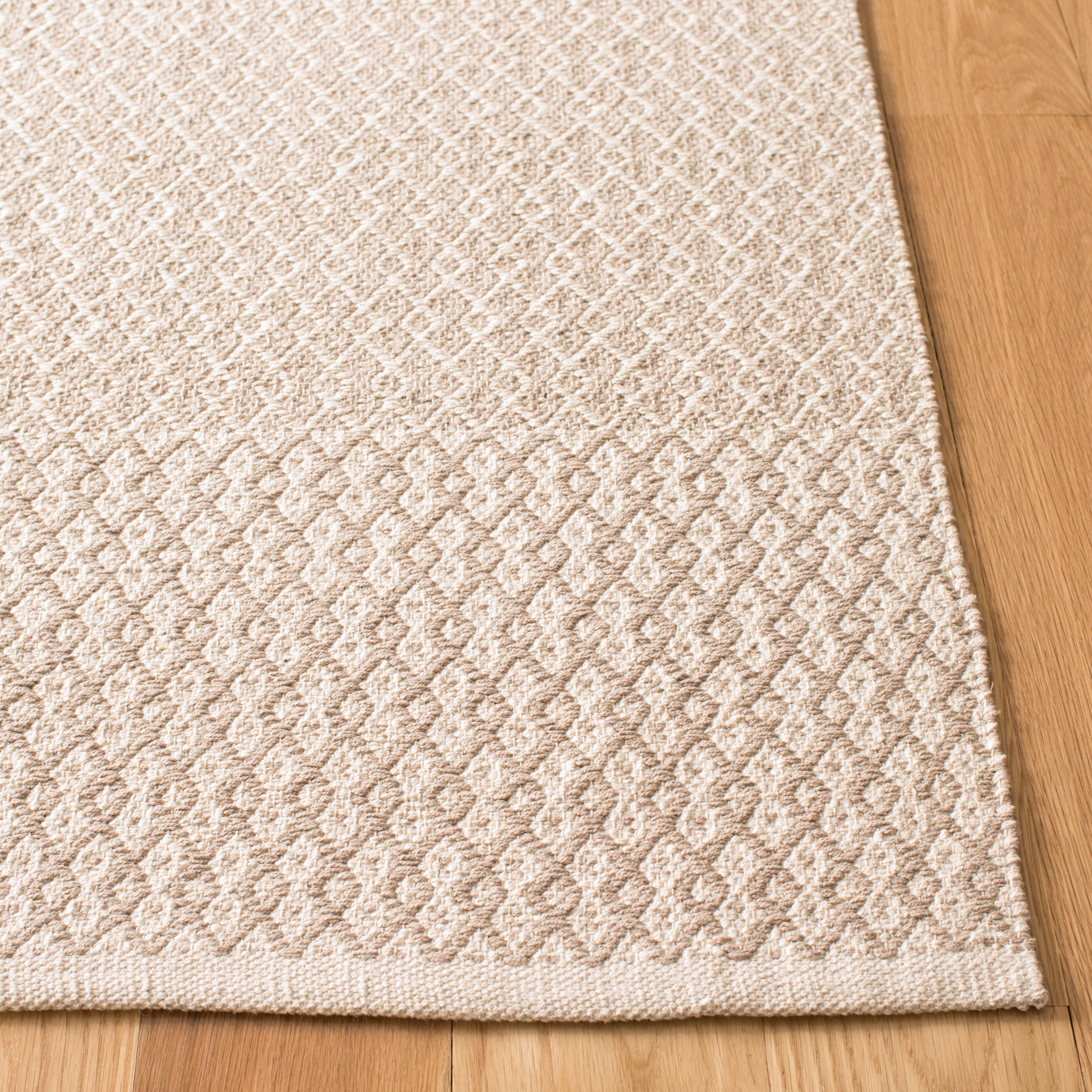 SAFAVIEH Montauk Nazca Geometric Cotton Area Rug, Ivory/Grey, 9' x 12'