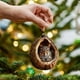 thumbnail image 5 of Adornos navideños de animales | Colgantes de búho y mapache para el árbol | Decoraciones navideñas planas de acrílico para colgar en coronas de árbol de Navidad o en la pared, 5 of 5