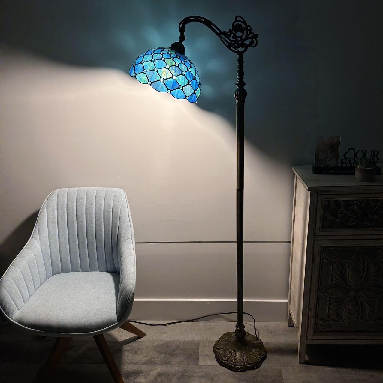 Enjoy Décor Lamps Tiffany 63-Inch 1-Light Bronze Gooseneck Adjustable Corner Standing Reading LED Floor Lamp with Stained Glass Bowl