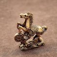 thumbnail image 2 of Estatua pequeña de caballo de monedas de la suerte de latón macizo, adornos de mesa para mascotas de té, decoraciones Feng Shui de animales del Zodíaco chino de cobre Vintage, 2 of 4