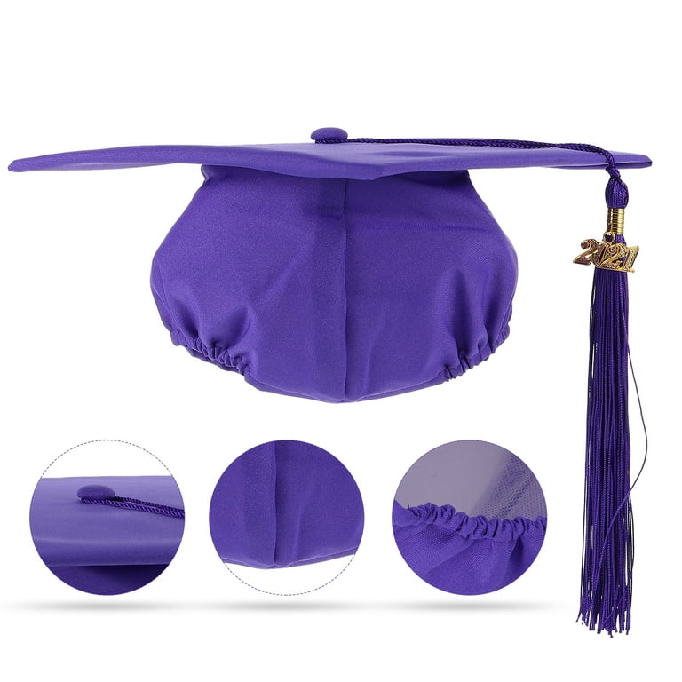 How to Wear a Graduation Cap and Apply the Tassel