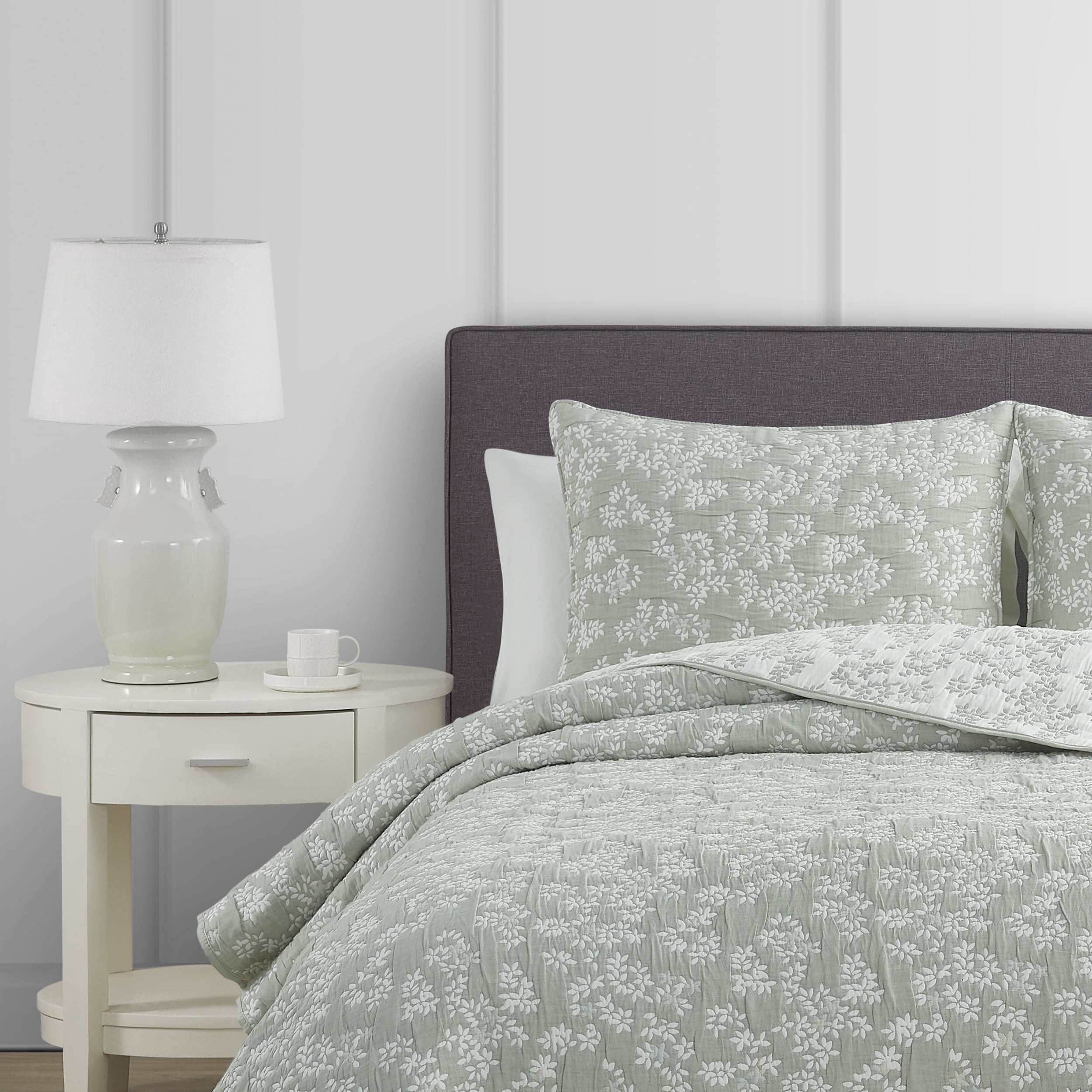 Annabella Floral Desert Sage Soft Matelasse Jacquard Quilt Set - Twin