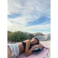 thumbnail image 2 of Almohada inflable de playa Ballast con bolsa de arena, color gris claro, 2 of 7