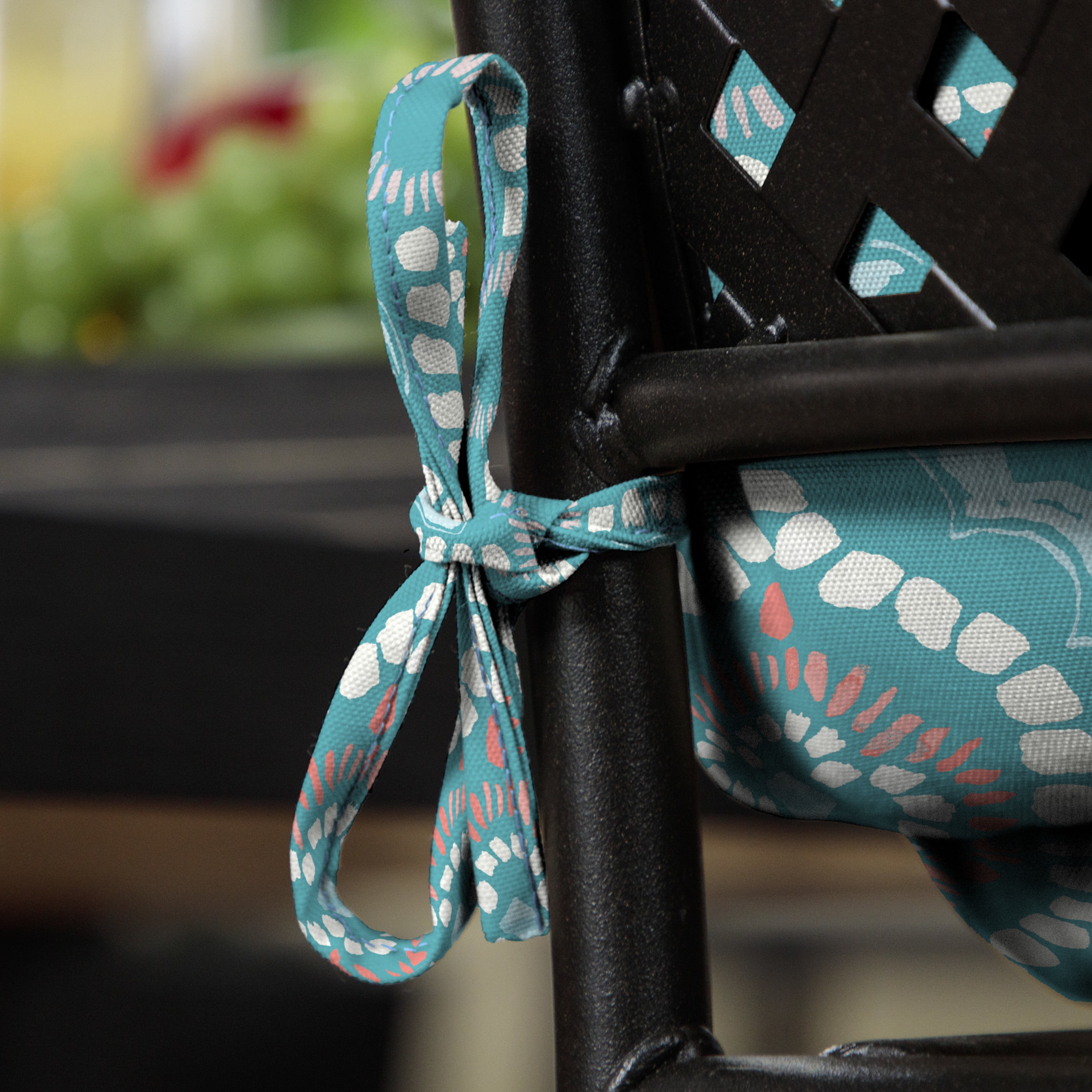 Mainstays 44 x 21 Turquoise Medallion Rectangle Outdoor Chair
