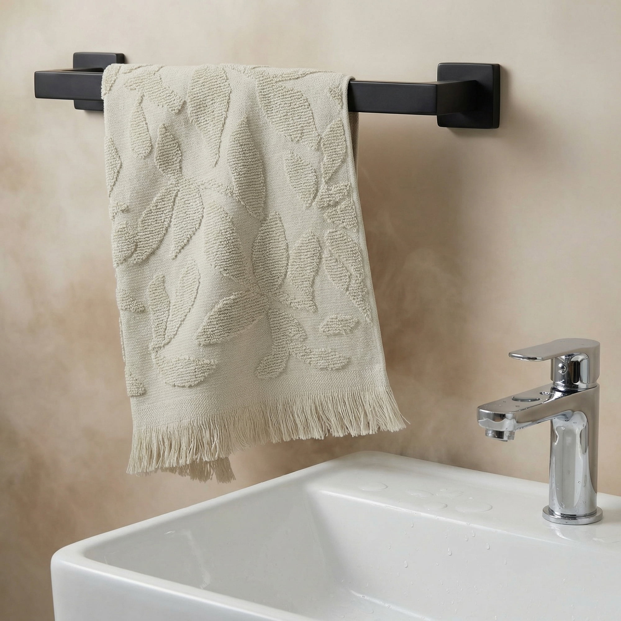 REGALWOVEN Jacquard Pattern Boho Decorative Hand Towels, Cotton Turkish Absorbent Soft Hand Towel for Bathroom, Kitchen, Hotel, Spa Green 1-Piece
