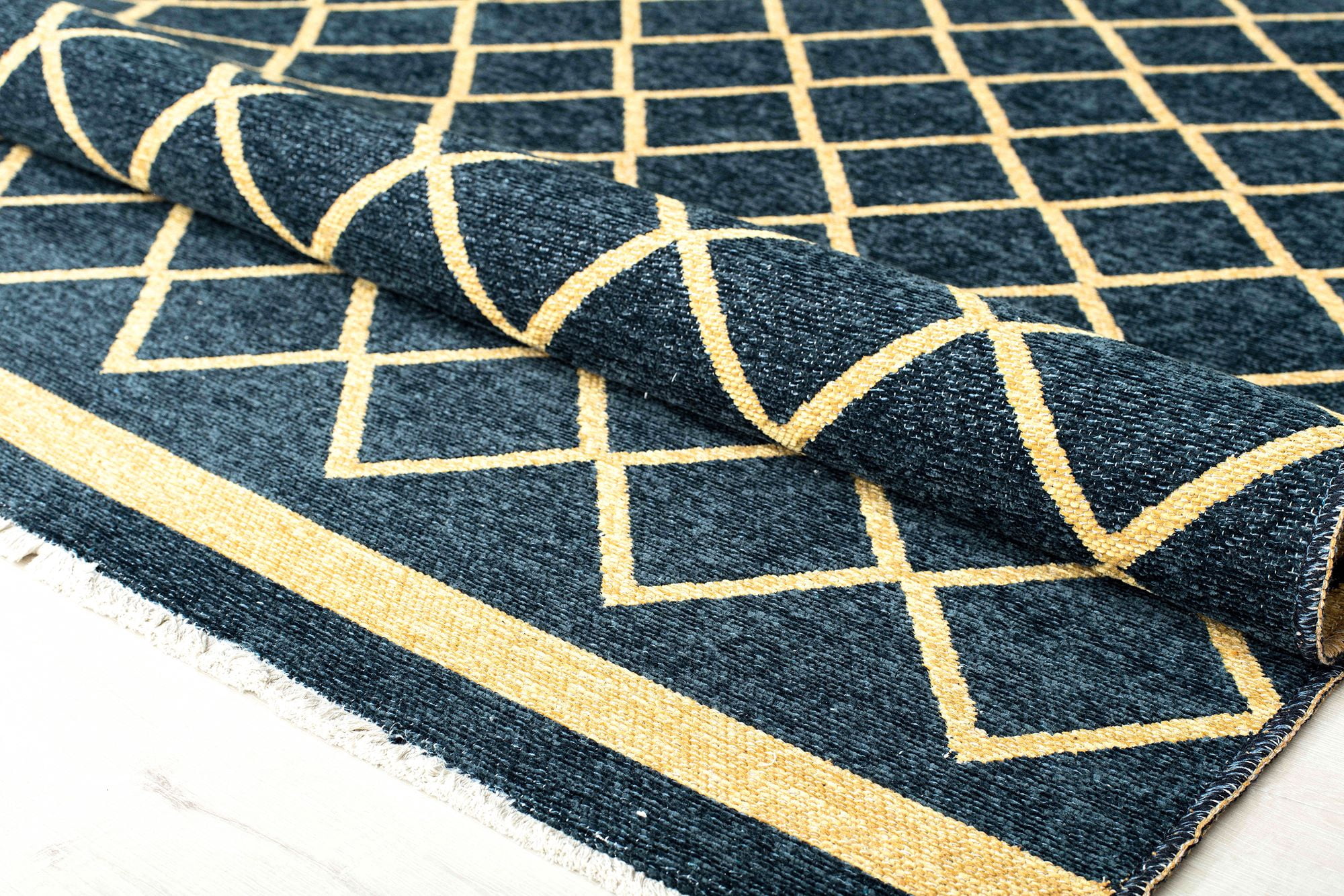 Harley HD10C Imperial Navy Gold Transitional Vintage Navy Blue Area Rug, 2'6" x 8'