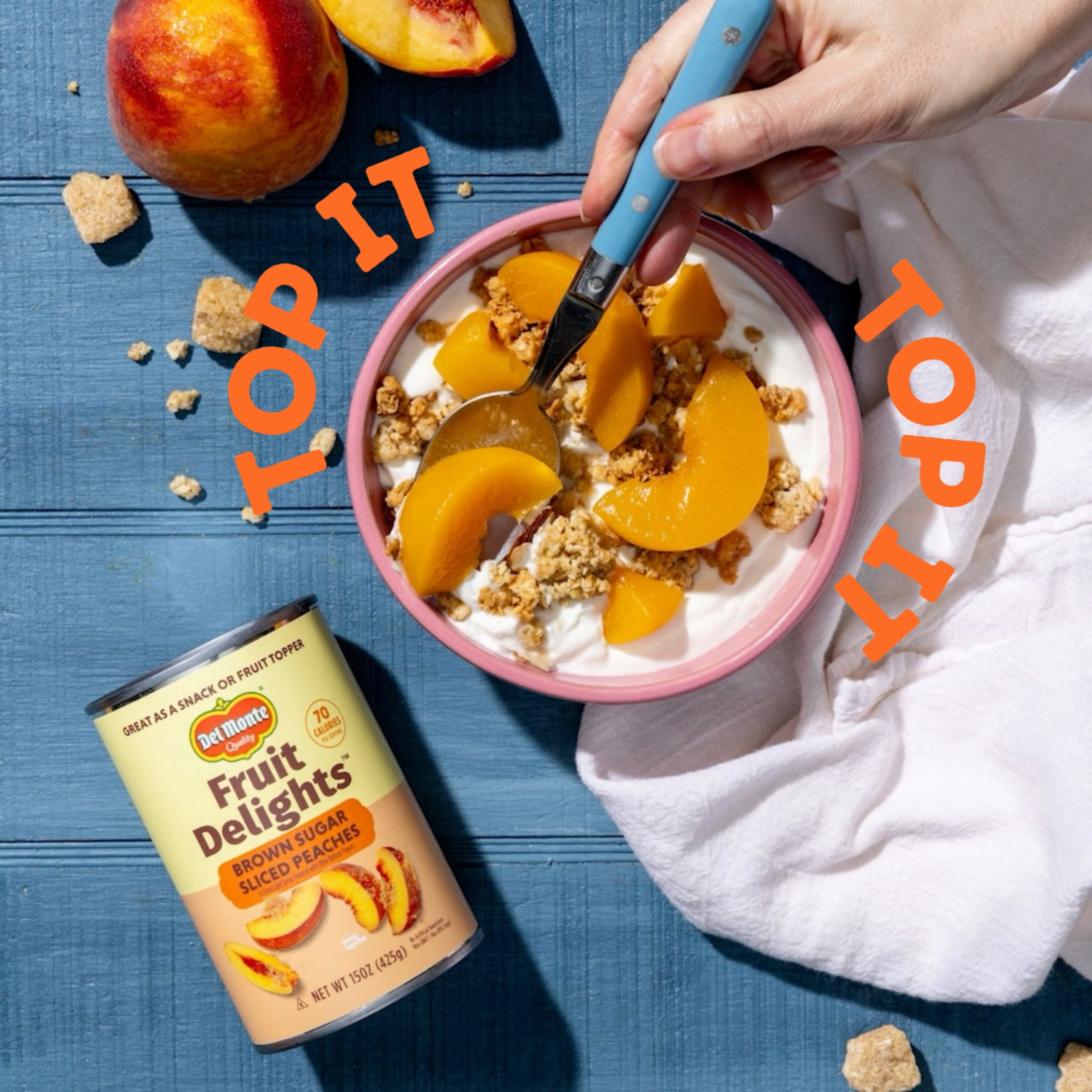 (12 pack) Del Monte® Fruit Delights Sliced Peaches in Brown Sugar Extra Light Syrup 15 oz. Can