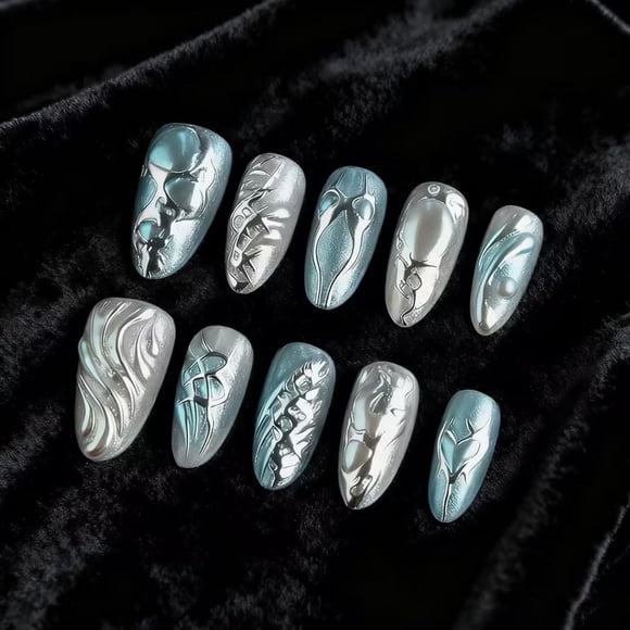 Presiona las uñas IMRAIN Blue Medium Almond con plata cromada