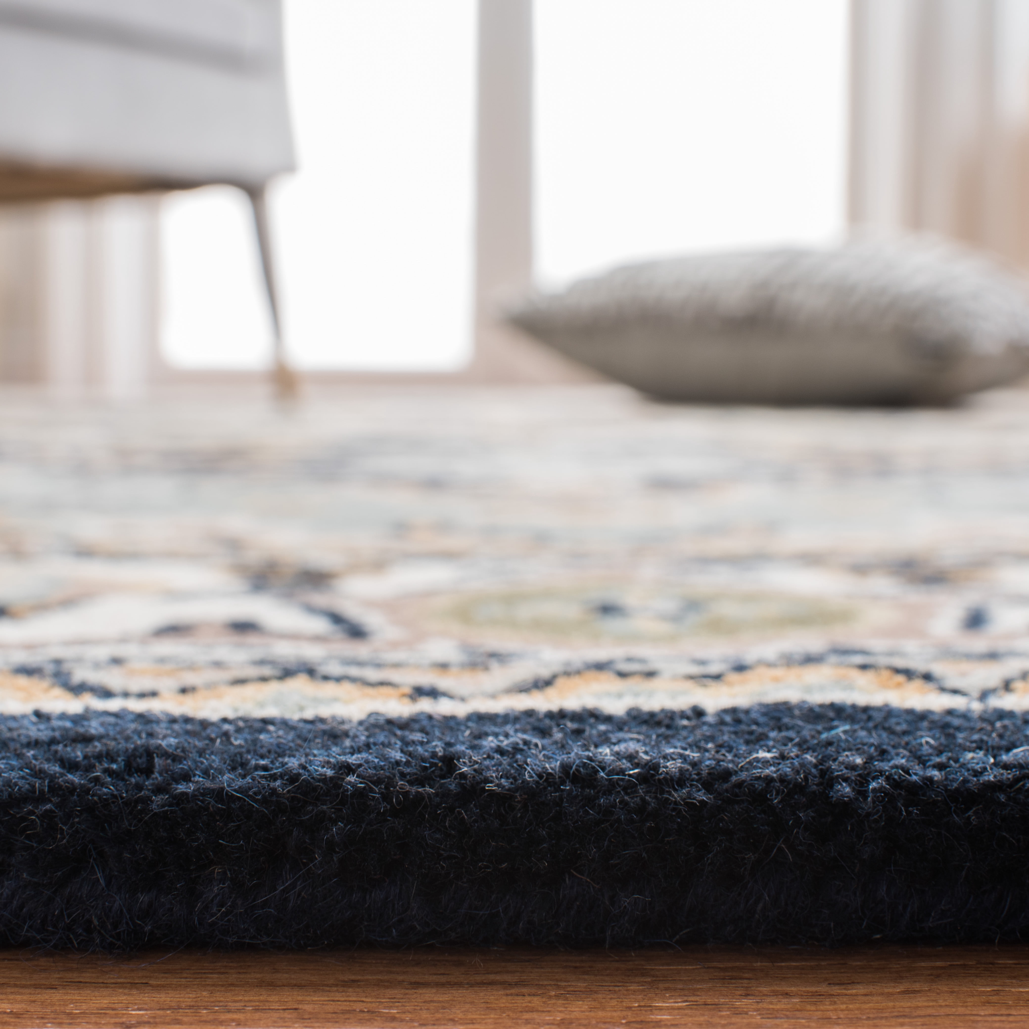 Safavieh Heritage York Oriental Wool Runner Rug, Navy/Ivory, 2'3" x 14'