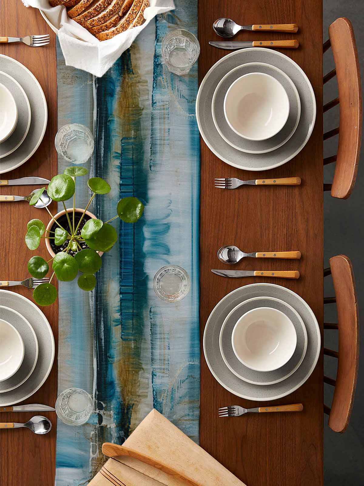 nqOlkjepod Turquoise Gradient Table Runner 70 Inches Long Farmhouse Dress Scarves, Abstract Modern Luxury Ombre Painting Dining Tablerunner for Coffee Table/Kitchen Island/Party Décor, 13" x 70"