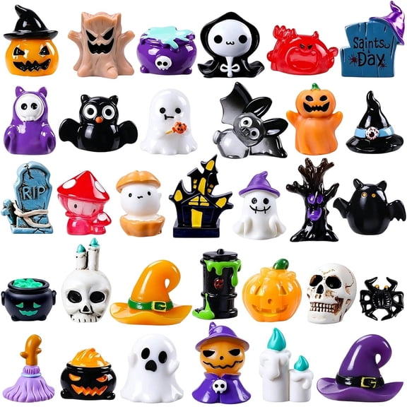 44 Pcs Halloween Miniature Figurines, Halloween Mini Resin Figurines, Holiday Decorative Trinkets, Festival Micro Ornaments, Novelty Small Embellishments, Halloween Party Favors Gift Decorations
