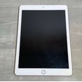 thumbnail image 2 of Pre-Owned Apple iPad 6th Generation 32 GB Wifi Gold (Good), 2 of 7