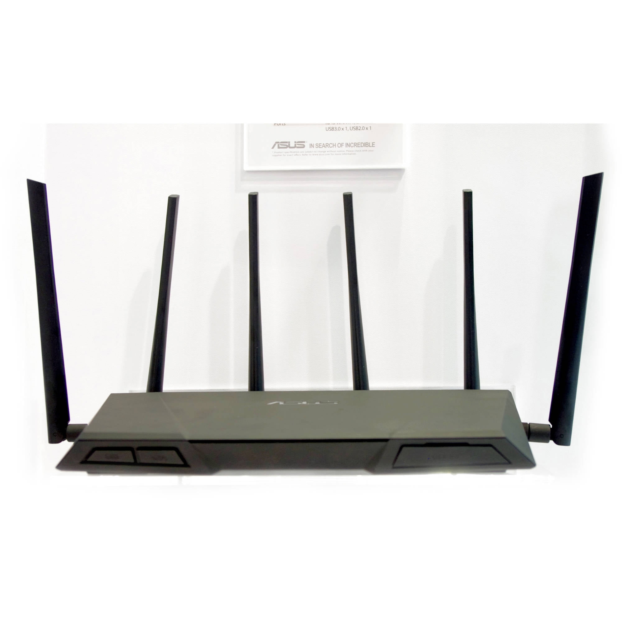 ASUS Tri-Band Wireless-AC3200 Gigabit Router by ASUS
