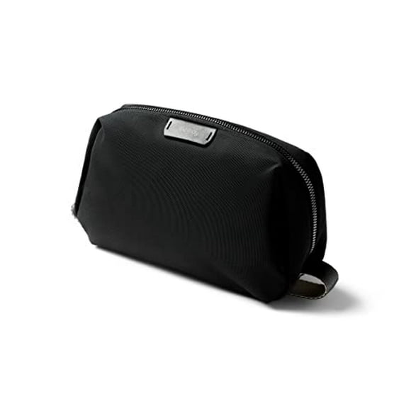 Bellroy Toiletry Kit, Water-Resistant Woven Toiletry Travel Bag (toiletries, Cologne, Shaving Accessories, Hairbrush, Toothbrush) - Black