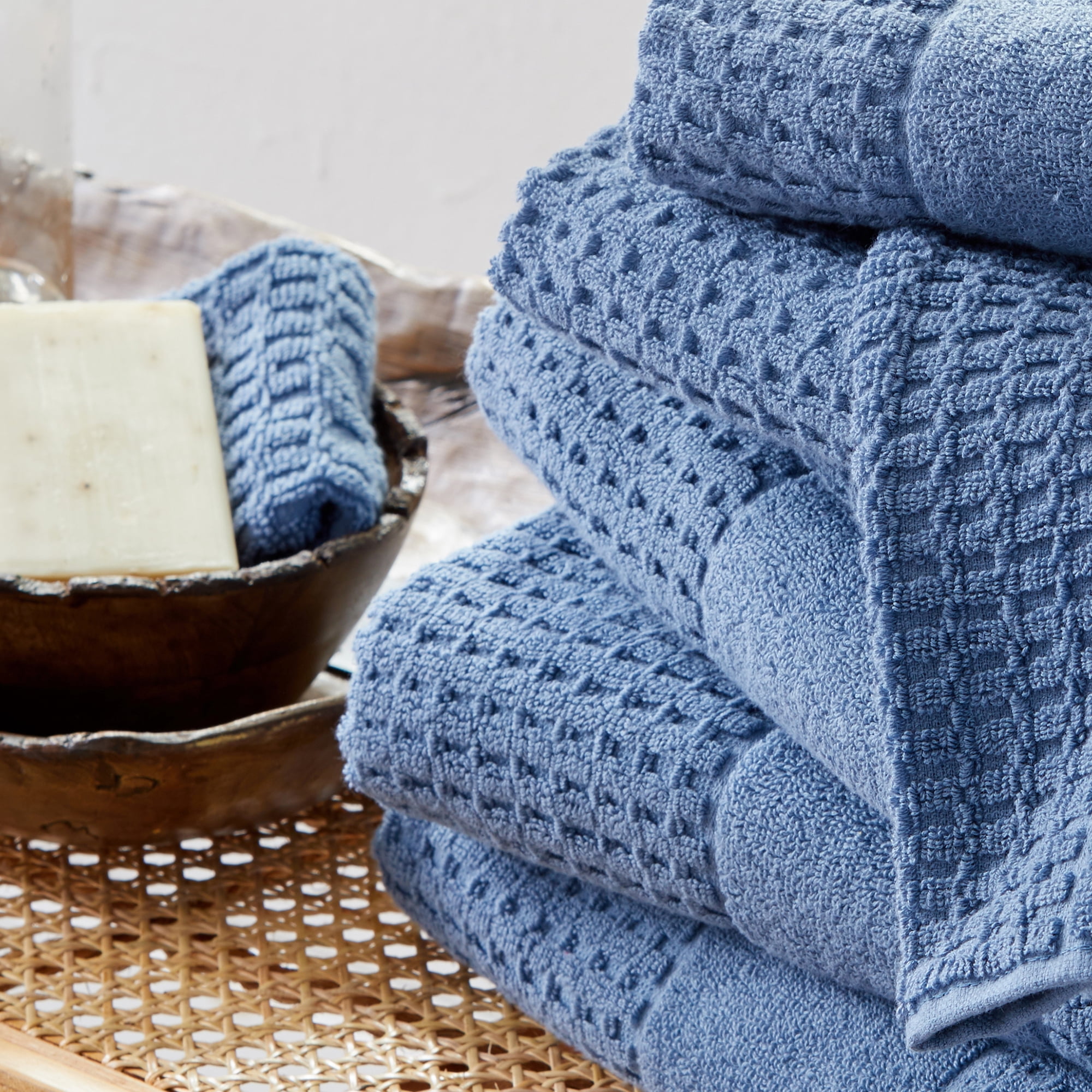 Market & Place 100% Cotton Waffle Weave 4-Piece Bath Towel Set, Denim Blue
