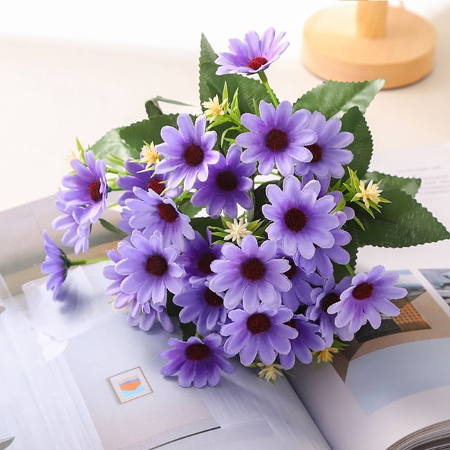 Tong Simulation Of Small Arrangement With Bright Colors Suitable For Home Indoor And Outdoor Gardening .