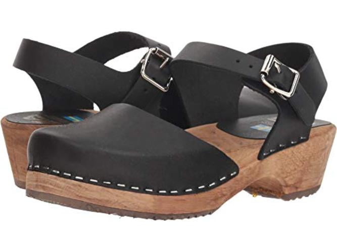 mia women's clogs