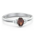 thumbnail image 1 of Bague Ovale avec Accents d'Épaule - Grenat (Jaune), 1 of 5