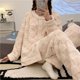 thumbnail image 2 of Pijama de terciopelo Coral para mujer, conjunto de franela holgada gruesa, vestido de Casa lindo coreano para estudiantes, se puede usar al aire libre, Otoño e Invierno, 2 of 5