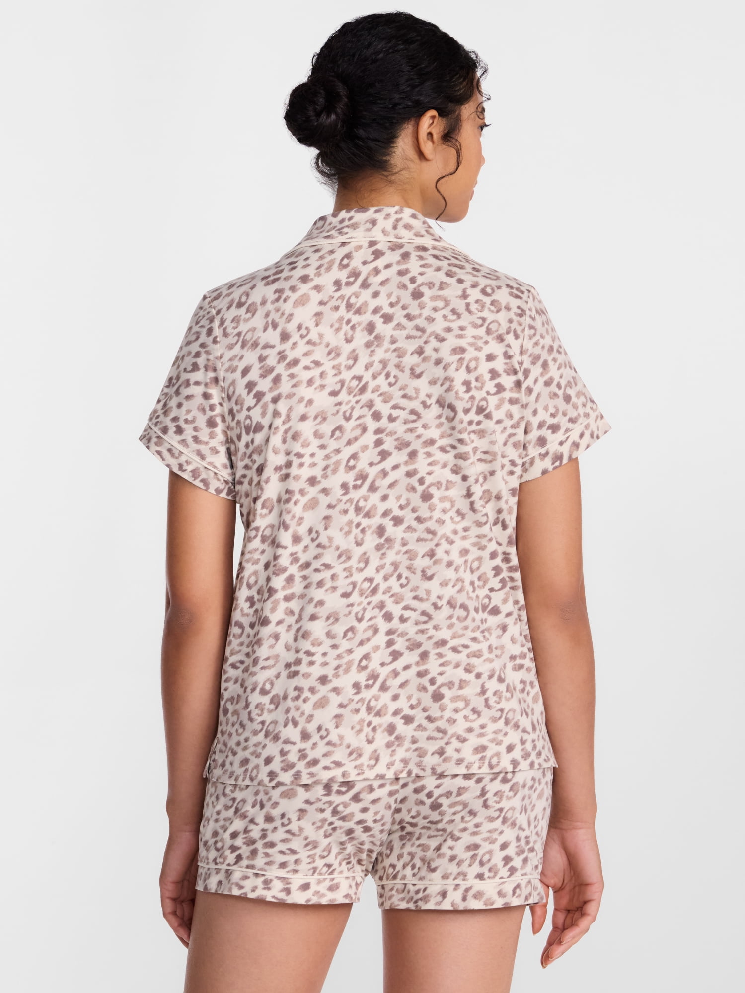 Joyspun Women’s Dreamy Soft Collection Notch Collar Knit Top and Boxer Shorts, 2-Piece Pajama Set, Sizes XS-3X