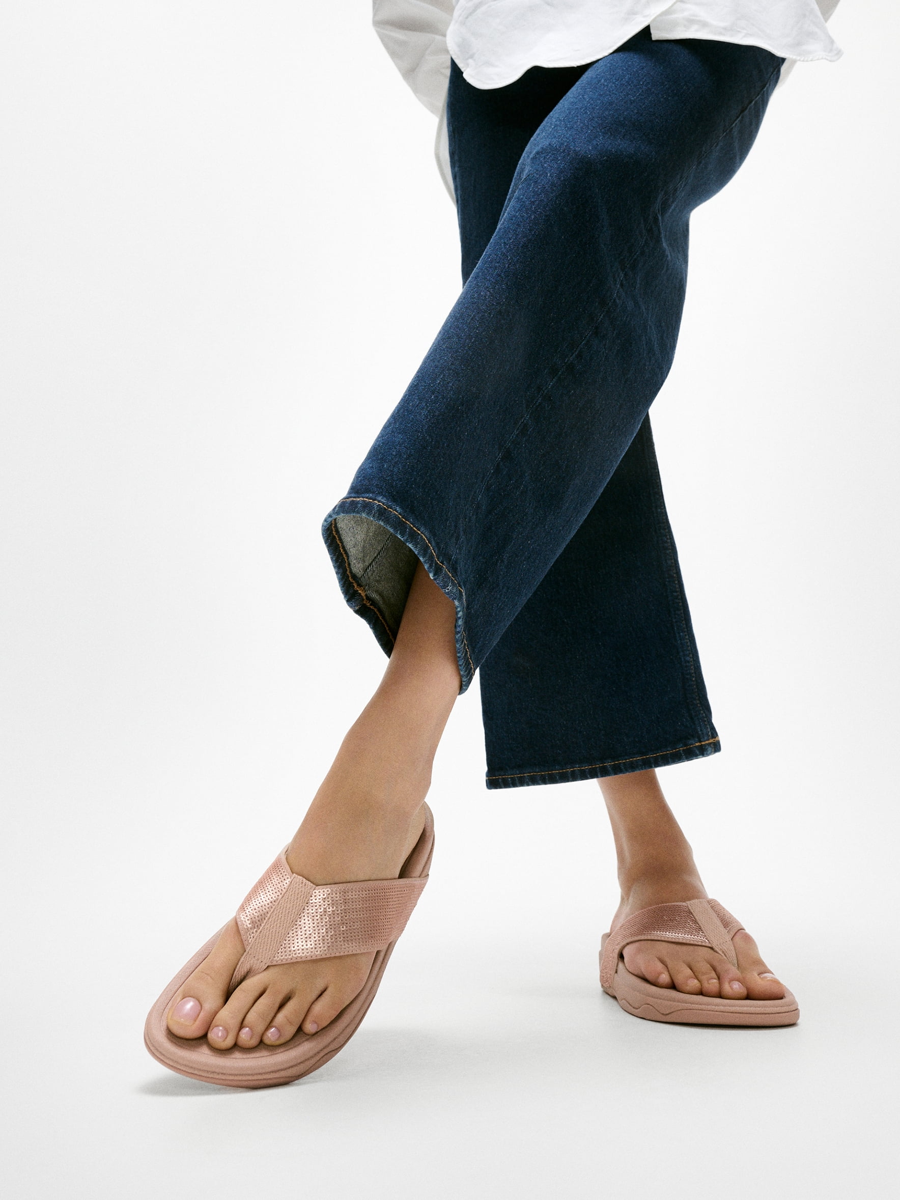 Fitflop Women's Surfa Sequin Toe-Post Sandals