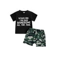 thumbnail image 1 of Conjunto de verano para niño pequeño: camiseta de manga corta con cuello redondo y estampado de letras, y pantalones cortos de camuflaje con cintura elástica., 1 of 9
