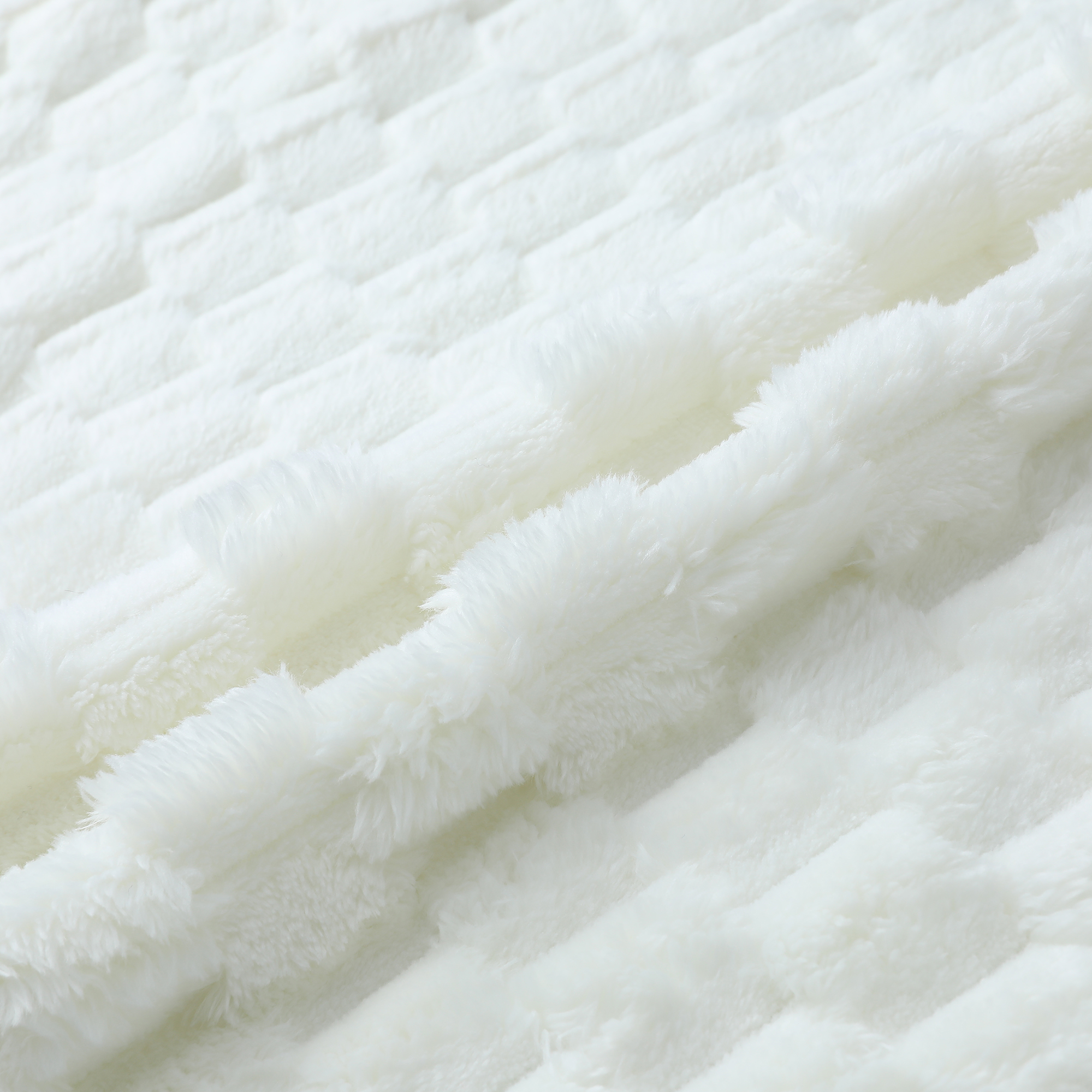 Unique Bargains 4 Pcs Pack of 4 Soft Fuzzy Plush Cushion Cover White 12" x 20"/22" x 22"