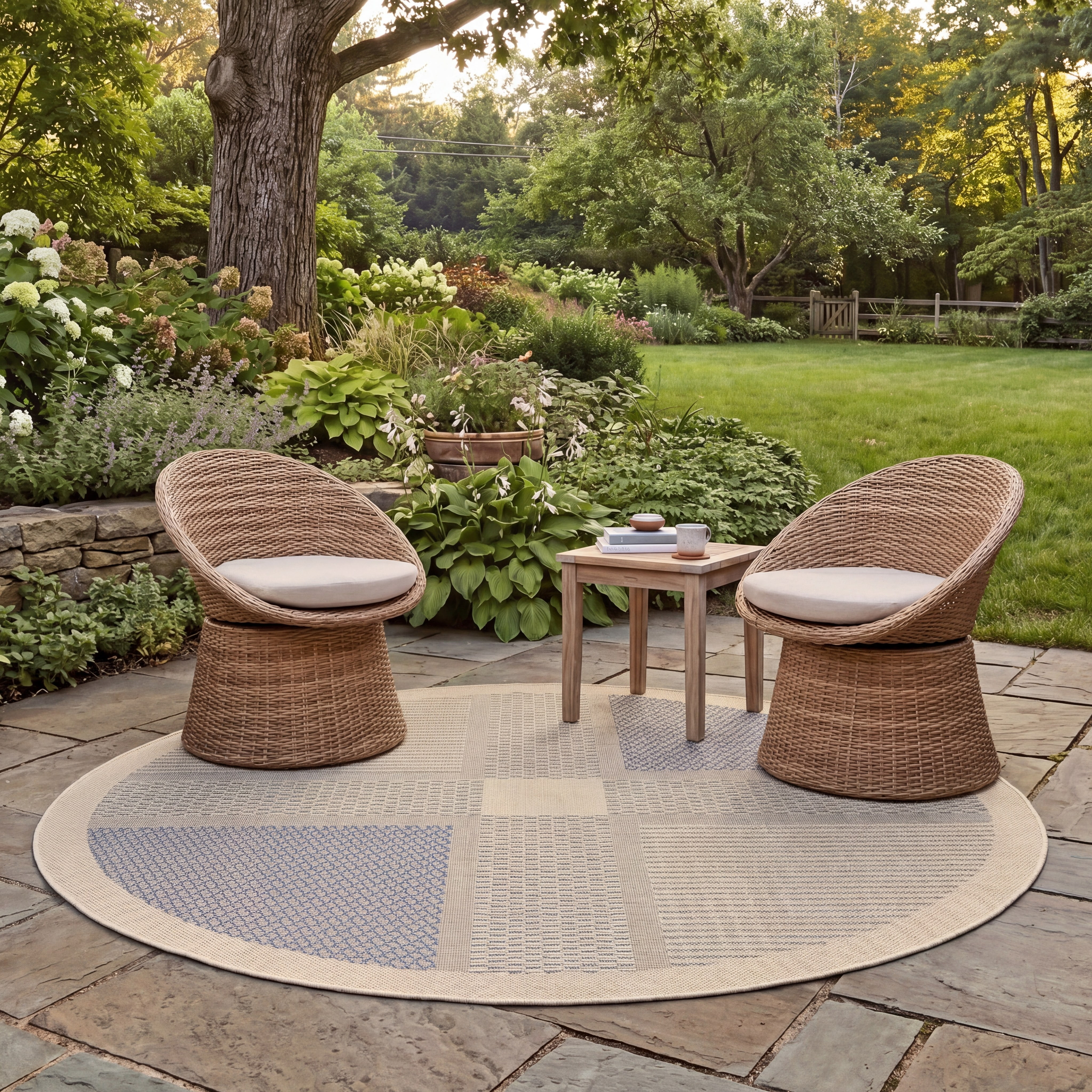 Safavieh Courtyard Eileen Geometric Indoor/Outdoor Area Rug, Natural/Blue, 6'7" x 6'7" Round