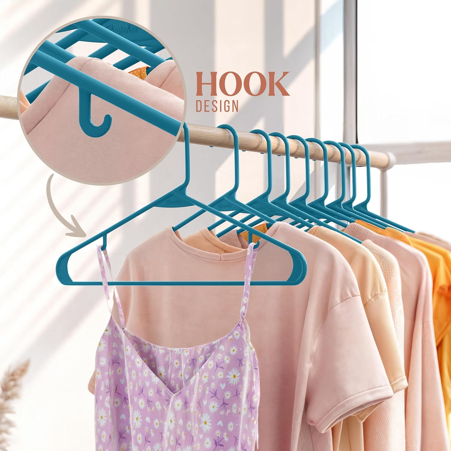 Plastic Hangers 20 Pack Blue - Clothes Hangers - Makes The Perfect Coat Hanger and General Space Saving Hangers for Closet and New Apartment Essentials - Percheros Ganchos para Colgar Ropa Hangars