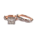 thumbnail image 2 of Anillo de tres piezas con circonitas brillantes con separación de color en oro rosa Wmkox8yii fajkfhkj3298, 2 of 3