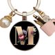 thumbnail image 2 of (M) Llavero y aleación zinc rosa A-Z y patrón letras llavero perlas blancas la nieve, 2 of 9