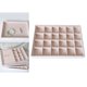 thumbnail image 5 of Bandeja de terciopelo para joyas Yinane Beige Estilo 03, 5 of 8
