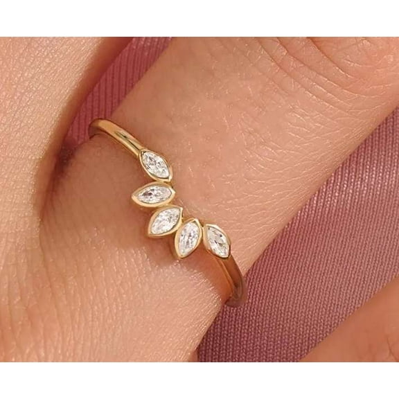 vylahjewellery 1.50 CT Marquise Cut Moissanite Diamond Ring 14K Yellow Gold Enagagement Ring for Women