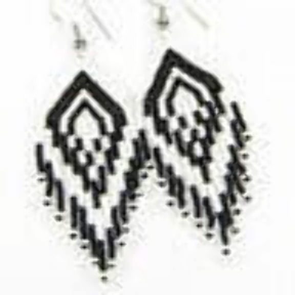 BLACK WHITE SEED BEADED MEDICINE MEN'S EYE BEAD WORK EARRINGS JEWELRY E19/3