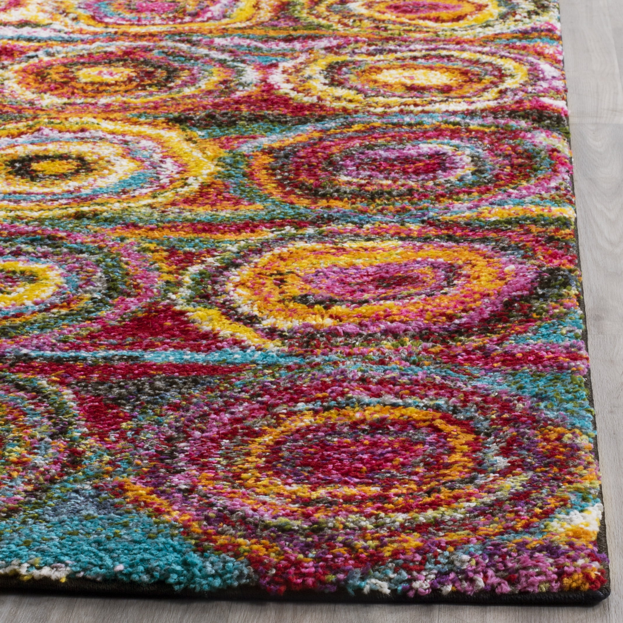 Safavieh Fiesta Winchester Geometric Shag Runner Rug, Multi, 2'3" x 6'