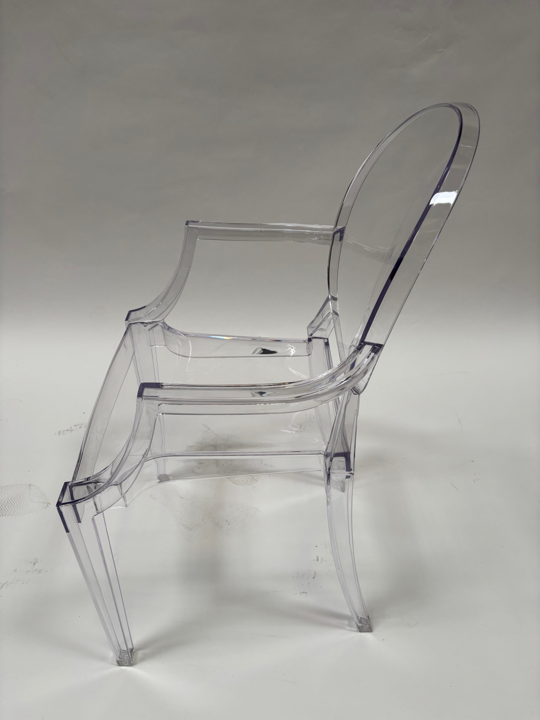 Chair - Phantom Resin w/Arms - Clear (4/Box)