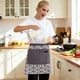 thumbnail image 4 of Delantal De Poliéster Delantal de cocina unisex gris con bolsillos, duradero, resistente a las manchas, impermeable y a prueba de aceite (1 unidad) JASKFLY, 4 of 8