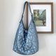 thumbnail image 1 of Bolso espacial de moda para mujer con cremallera acolchada enrejado bolso de invierno de cuero ligero Hugtrwg Para estrenar, 1 of 9