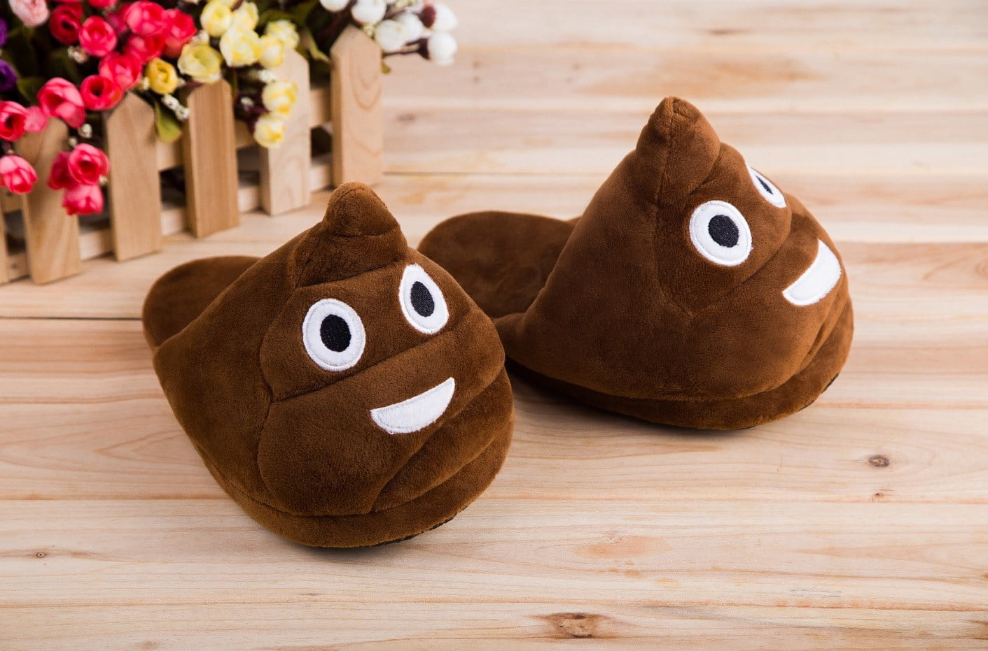 Innova Imports - Emoji Slippers Poop 